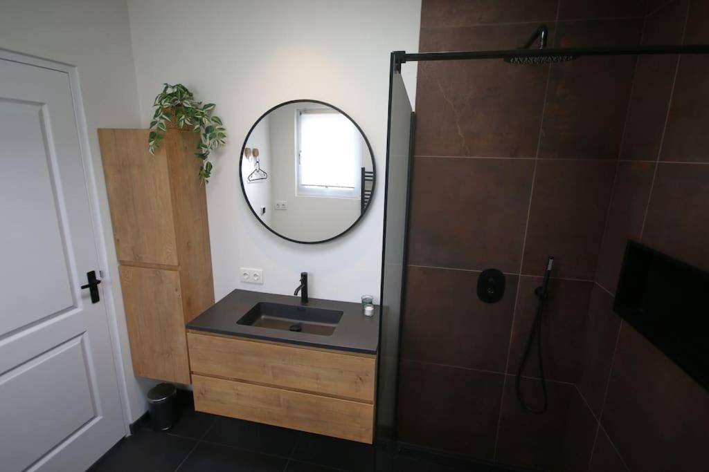 Het Pareltje Van Walsoorden Met Sauna -Extra Bijboeken-别墅 外观 照片